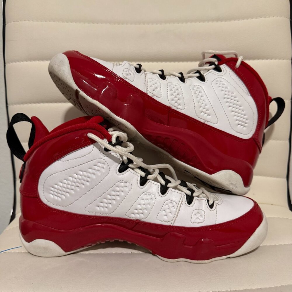 Air Jordan 9 Retro Gym Red White 2019 Youth Size 6.5Y 302359-160